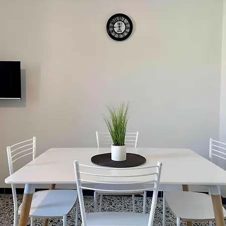 La Corte Sarda Centro Storico A 5min Di Auto Dal Mare Apartment *
